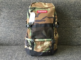 シュプリームの15SS Logo Backpack Camo　コーデュラナイロン　バックパックの買取実績です。