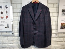 イザイア(ISAIA)の新品に近いSAILORのジャケットを買取いたしました。新宿三丁目店です。状態は新品に近いお品物です。