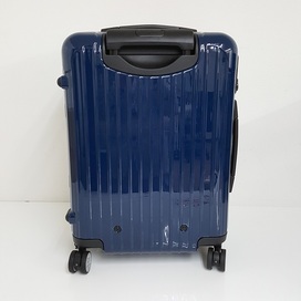 リモワの810.90 アローズ 別注　サルサ ブルー キャリーケースの買取実績です。