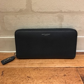 サンローランの414680 ラウンドジップ長財布の買取実績です。