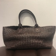 広尾店でボッテガヴェネタ（BOTTEGA VENETA）の115664 カバMMをお買取させていただきました状態は付属のポーチに劣化が見受けられますが、トート自体は通常使用感のあるお品物でございます。