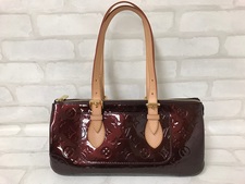 浜松鴨江店にて、ルイヴィトン（LOUIS VUITTON）のヴェルニ 08年 アマラント ローズウッドアベニュー M93510（通常使用品）を買取致しました。状態は通常使用感があるお品物です。