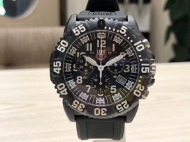 ルミノックスの黒　XS.3081　NAVY SEAL COLORMARK CHRONO　クオーツ腕時計の買取実績です。