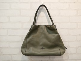 コーチの36464　カーキ レザーショルダーバッグの買取実績です。