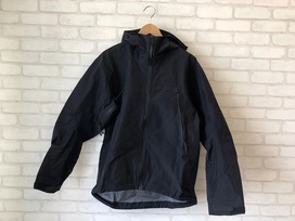 アークテリクスのリーフ　アルファLTジャケット　黒の買取実績です。