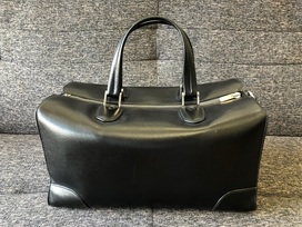 ヴァレクストラの黒　レザー　2WAYボストンバッグの買取実績です。