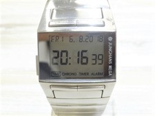 ユンハンス(JUNGHANS)の26/4513メガ1000電波時計を買取致しました。銀座本店です。状態は若干の使用感がある中古品です。