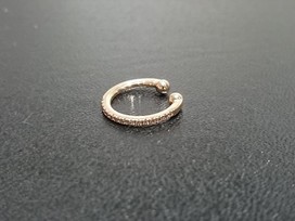 ヒロタカのダイヤモンド イヤーカフの買取実績です。