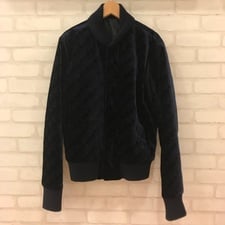 銀座本店でエンポリオアルマーニ（Emporio Armani）の17年製 ベロアブルゾンをお買取させていただきました。状態は通常使用感のあるお品物でございます。