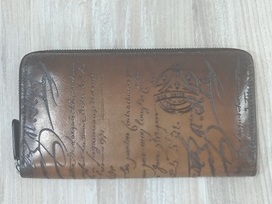 ベルルッティのカリグラフィ ラウンドジップ長財布の買取実績です。