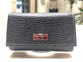 フェラガモの黒　6連キーケースの買取実績です。