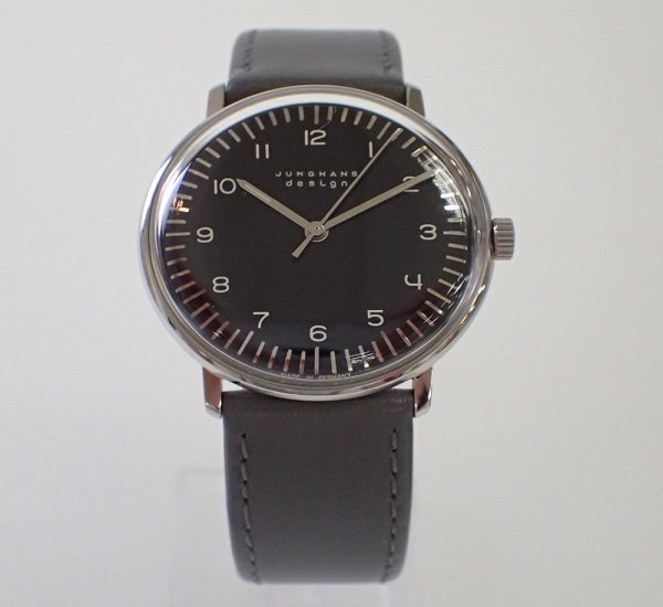ユンハンスのマックス・ビル バイ ユンハンス ハンドワインド 手巻き腕時計の買取実績です。