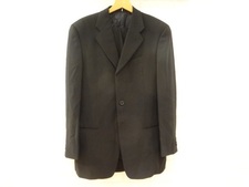 エコスタイル銀座本店で、ジョルジオアルマーニの白タグ 3B ジャケット シングル スーツを買取致しました。