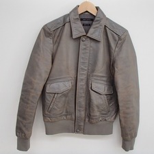 マークジェイコブスの通常使用感のあるUSED加工のA－2ジャケットを買取致しました。エコスタイル新宿三丁目店です。