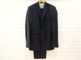ドルチェ&ガッバーナの黒　正規　ウール　スーツの買取実績です。