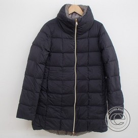 ヘルノのリバーシブル　ダウンコートの買取実績です。