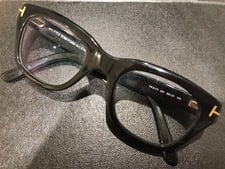 トムフォード 黒　TF5178　セルフレーム　眼鏡 買取実績です。