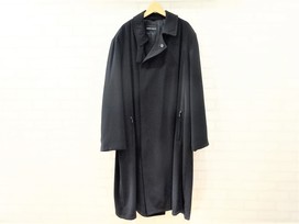 アルマーニの黒 正規 ベルト付き ステンカラーコートの買取実績です。