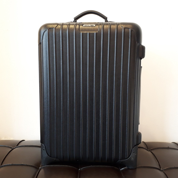 リモワの851.52　サルサ　2輪スーツケース　35Lの買取実績です。