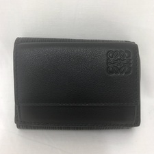 ロエベ（LOEWE）の使用感の少ないミニウォレットをお買取させていただきました。港区でブランド買取は広尾店にお任せください！状態は綺麗な状態のお品物です。