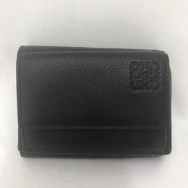 ロエベのブラック レザー ミニウォレットの買取実績です。