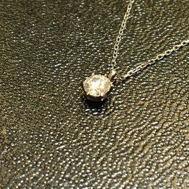 ダイヤモンドの0.27ct　ダイヤモンドネックレスの買取実績です。