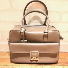 アニヤハインドマーチ（Anya Hindmarch）のスモールカーカー ハンドバッグをお買取させていただきました。バッグ買取はにお任せ！状態はご購入時からついていたという傷が見受けられます。