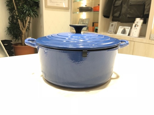 ルクルーゼの青　ココットロンド　24cm　ホーロー鍋の買取実績です。
