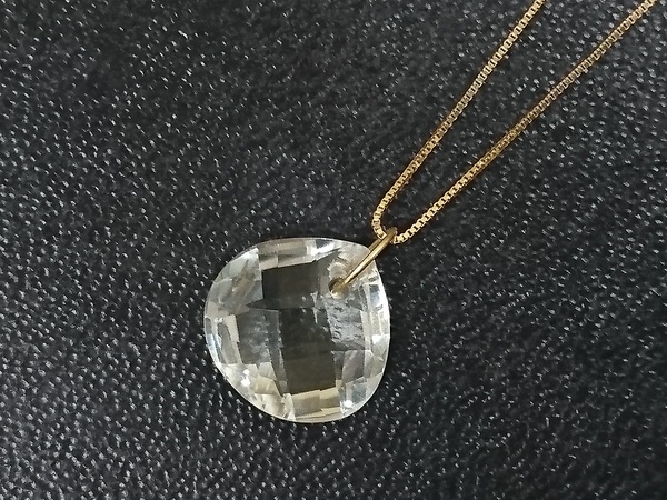 マリハのK18 グリーンアメジスト プリズムネックレスを買取しました  