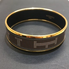 エルメス（HERMES）のエマイユGM 七宝焼き バングルをお買取させていただきました。アクセサリー買取ならへ！状態は通常使用感のあるお品物です。