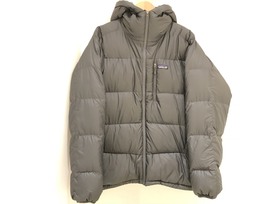 パタゴニアのグレー　フィッツロイ　ダウンパーカーの買取実績です。