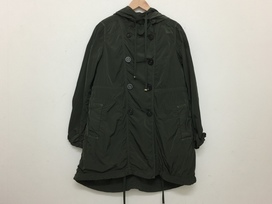 モンクレールのモンクレール　13AW SARCELLE カーキ　ナイロンコートの買取実績です。