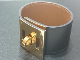 エルメスの□R刻 ボックスカーフ GD金具 ケリードッグの買取実績です。