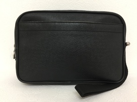ルイヴィトンの02年 タイガ カルガの買取実績です。