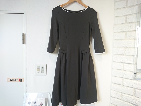 フォクシーの洋服の 14年 ロジーリリー ドレスワンピースの買取実績です 18年11月16日公開の情報です エコスタイル フォクシーの洋服の 14年 ロジーリリー ドレスワンピースの買取実績です 18年11月16日公開の情報です エコスタイル