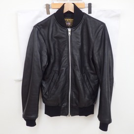 バンソンのロンハーマン TEAM JACKET 襟袖リブ ジップアップ レザーブルゾンの買取実績です。