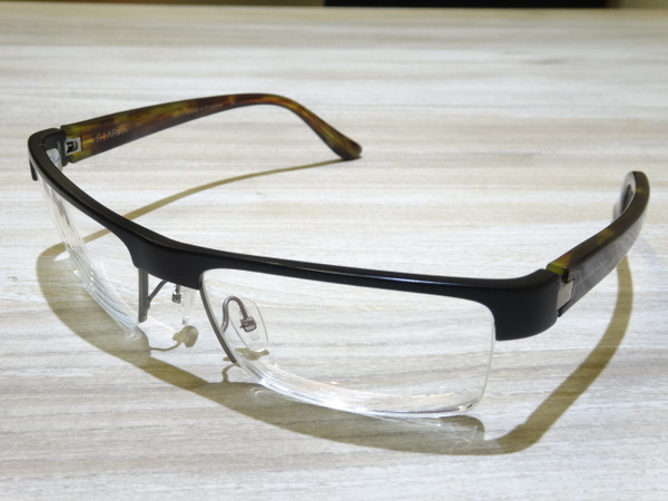 アランミクリのスタルクアイズ PL0751 01 度入りレンズ ハーフリムメガネの買取実績です。