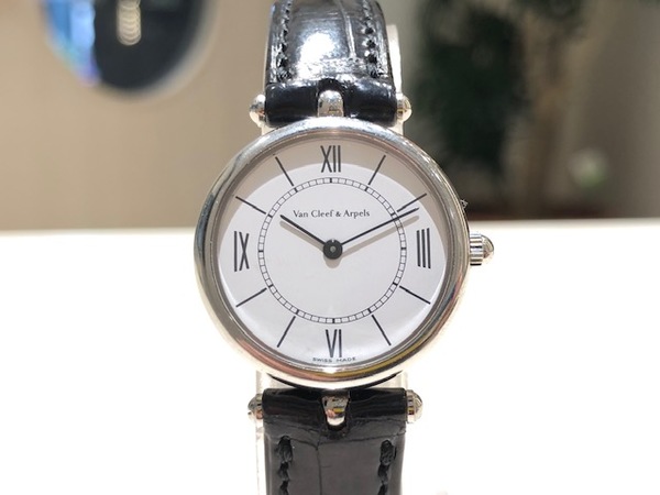 ヴァンクリーフ&アーペルの白文字盤　ラ・コレクション　クオーツ腕時計の買取実績です。