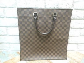 ルイヴィトンのヴェニス トートバッグの買取実績です。