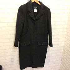 エコスタイル新宿南口店の出張買取でシャネルのウールコートをお売りいただきました。状態は通常中古品になります。