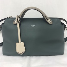 フェンディ（FENDI）のバイザウェイ 2WAY ハンドバッグをお買取させていただきました。広尾のブランド買取店です。状態は少々角擦れのあるお品物です。