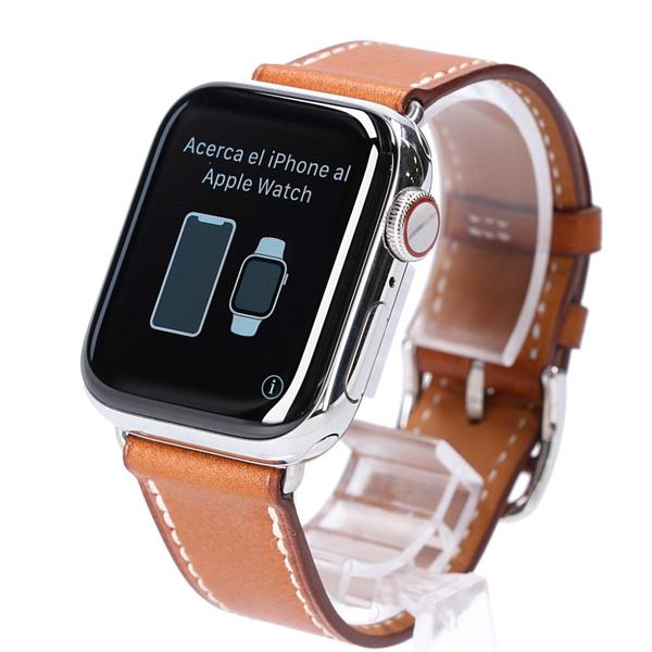 アップルウォッチのアップルウォッチ（Apple Watch）×エルメス（HERMES）の SERIES 4 Stainless Steel Case/Fauve Barenia Single Tour 40mmの買取実績です。
