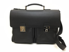エコスタイル鴨江店にて、グッチの黒 234450 ビジネスバッグを買取しました。状態は通常使用感のあるお品物です。