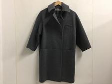 浜松鴨江店にて、ザシークレットクロゼットのグレーのウールロングコート買取致しました。状態は通常使用感があるお品物です。