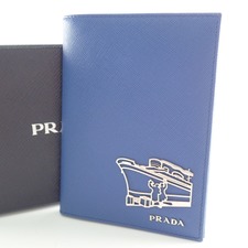 プラダ サフィアーノ トラベル パスポートケース 買取実績です。