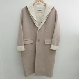 アストラットの17AW 5425-199-0100 CASHMERE HOODIE COAT コートの買取実績です。