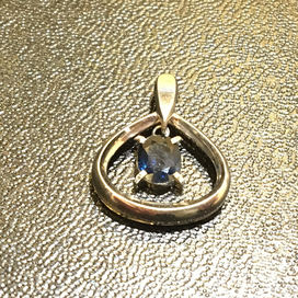 サファイアの1.08ct　ペンダントトップの買取実績です。