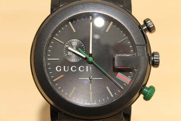 グッチの黒　101M　Gラウンド　クオーツ時計の買取実績です。