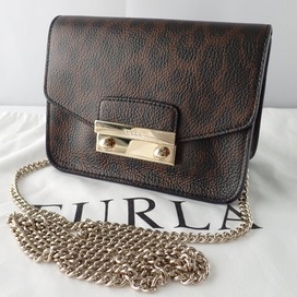 フルラのMETROPOLIS CROSSBODY メトロポリス クロスボディ/レオパード柄 チェーンの買取実績です。