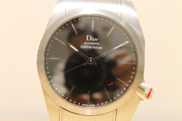 エコスタイル渋谷店では、ディオールオムの腕時計シフルルージュを
